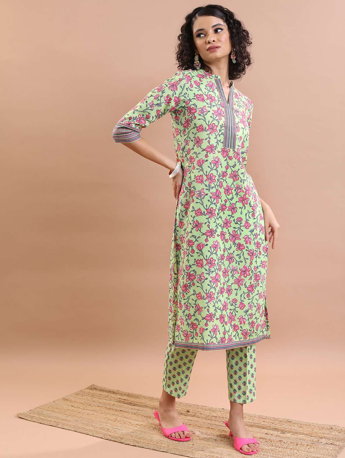 women floral printed kurta pant set with dupatta - 21486466 -  Standard Image - 1