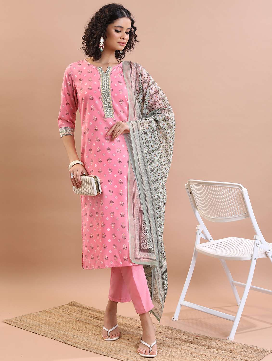 women floral printed kurta pant set with dupatta