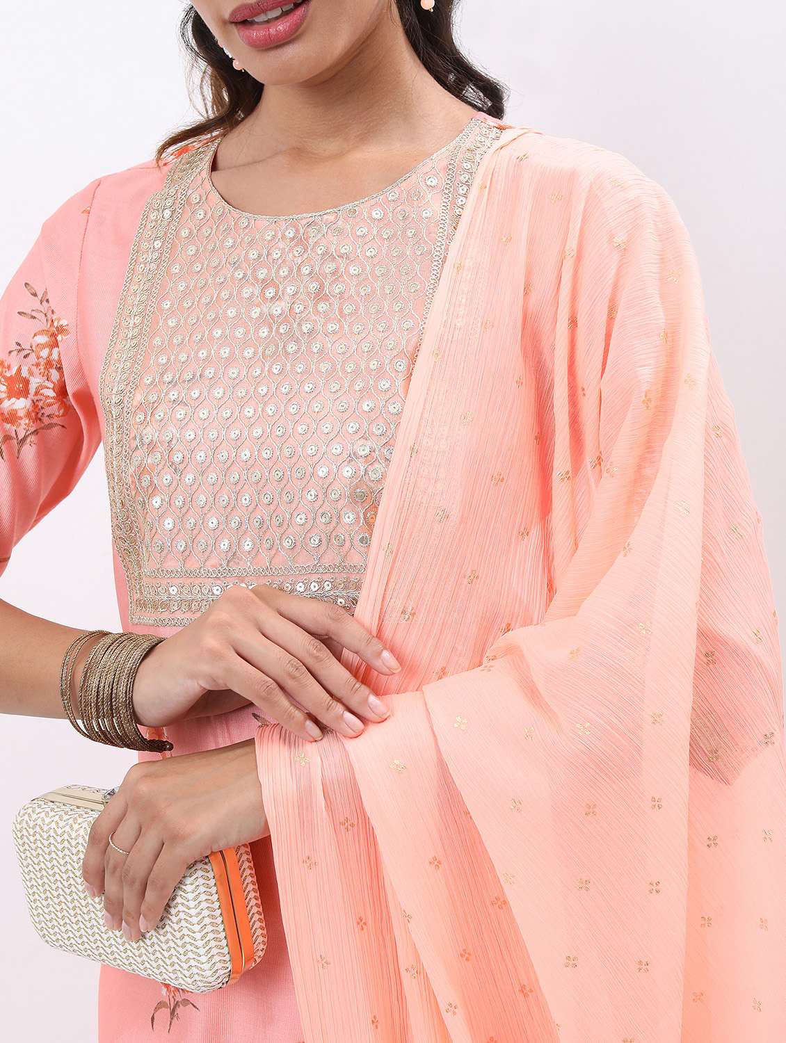 women floral kurta pant set with dupatta - 21486544 - Standard Image - 4