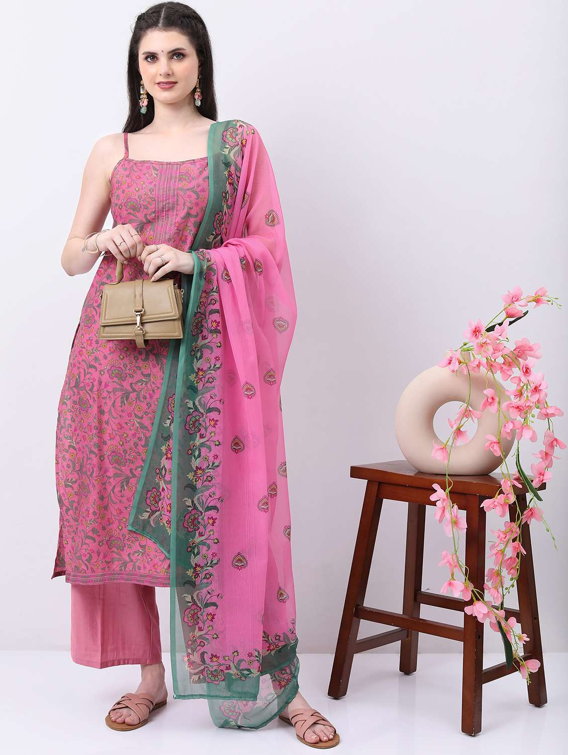 women pink sleeveless kurta palazzo with dupatta set