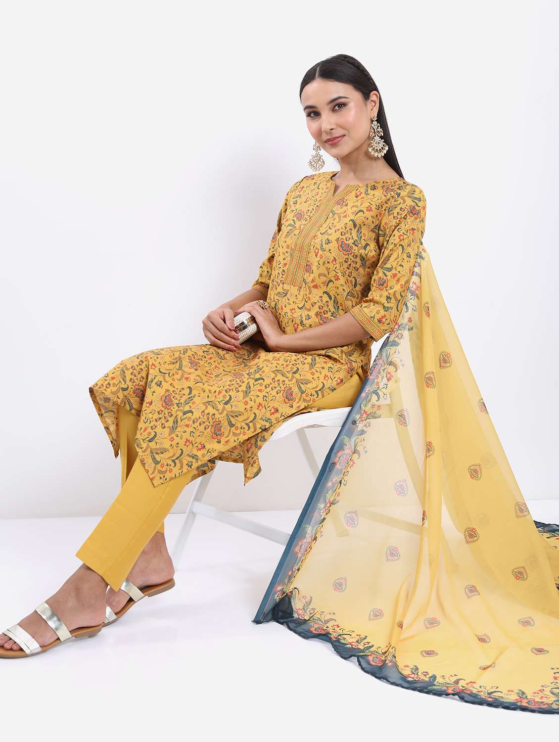 women floral printed kurta pant set with dupatta - 21486559 -  Standard Image - 1
