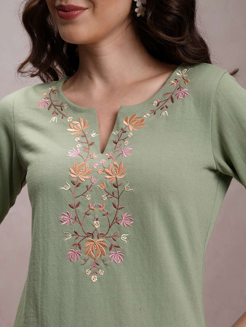 women three quarter sleeve embroidered a-line kurta - 21486625 -  Standard Image - 4