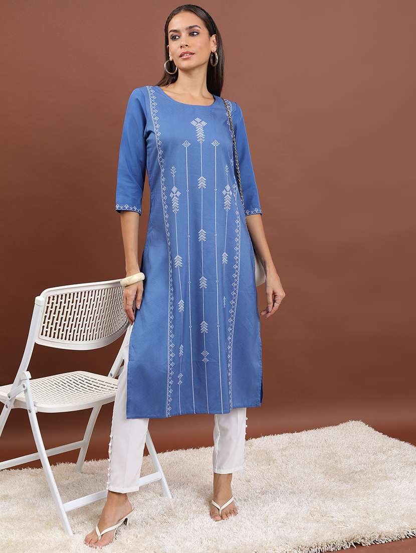 women three quarter sleeve printed a-line kurta