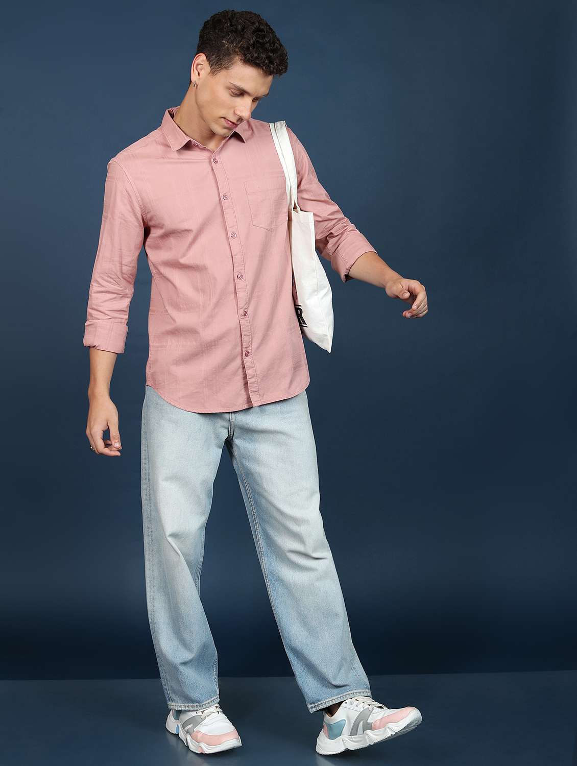 men solid checks casual shirt - 21486758 -  Standard Image - 4