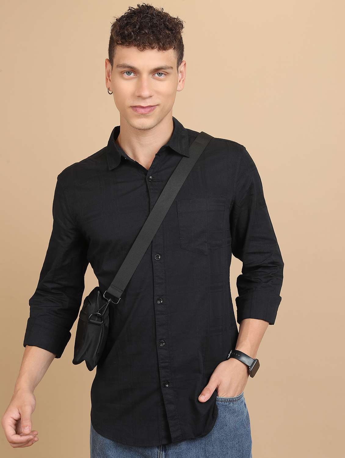 men solid checks casual shirt