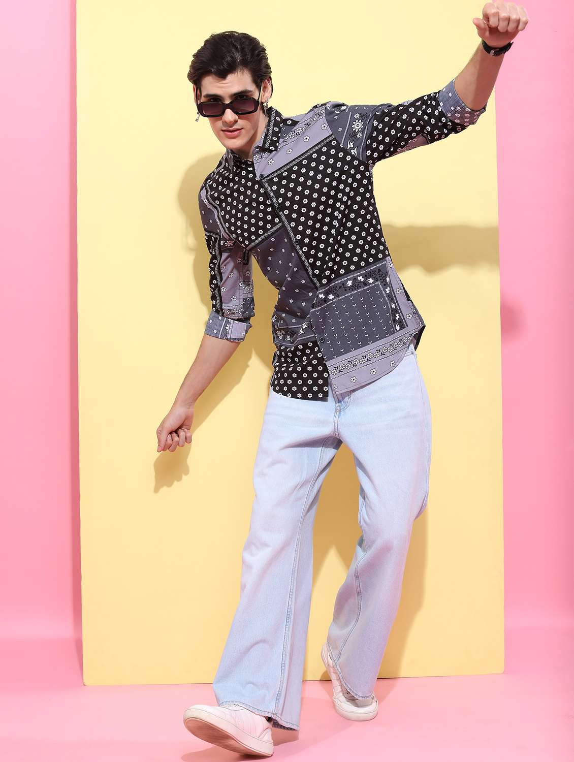 men collared printed casual shirt - 21486807 -  Standard Image - 4