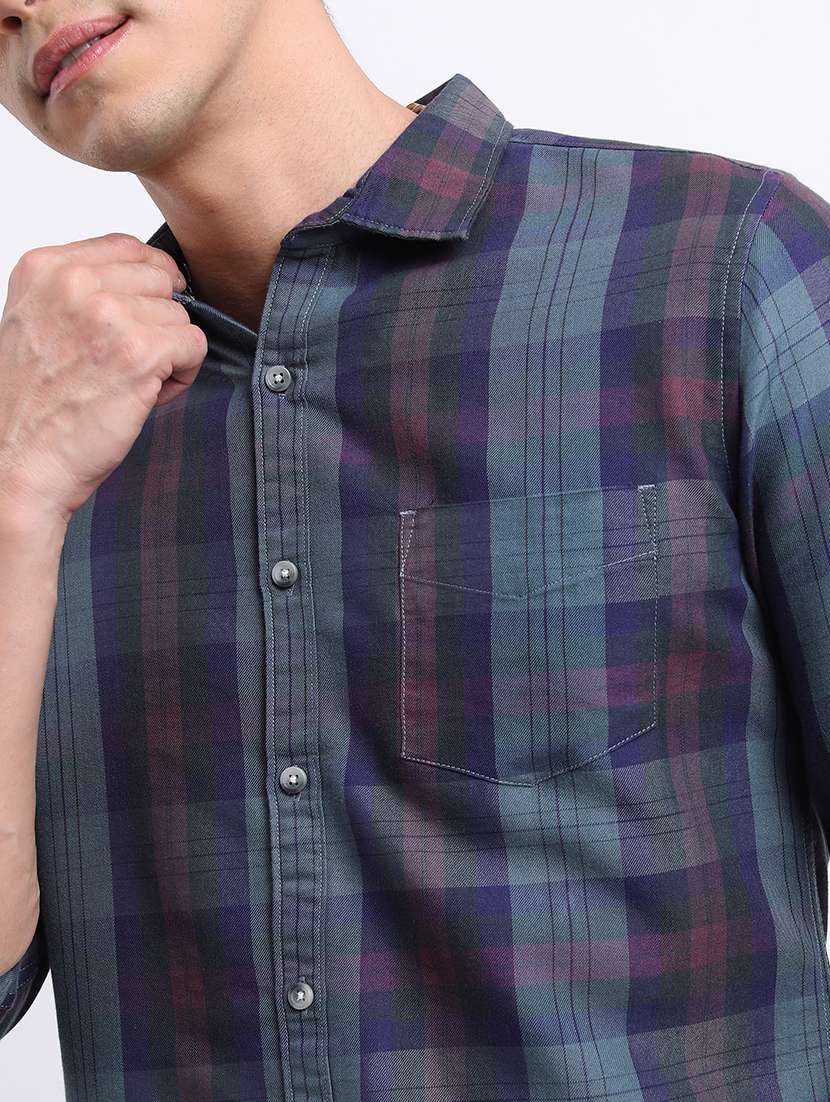 men long sleeved checkered casual shirt - 21486945 -  Standard Image - 4