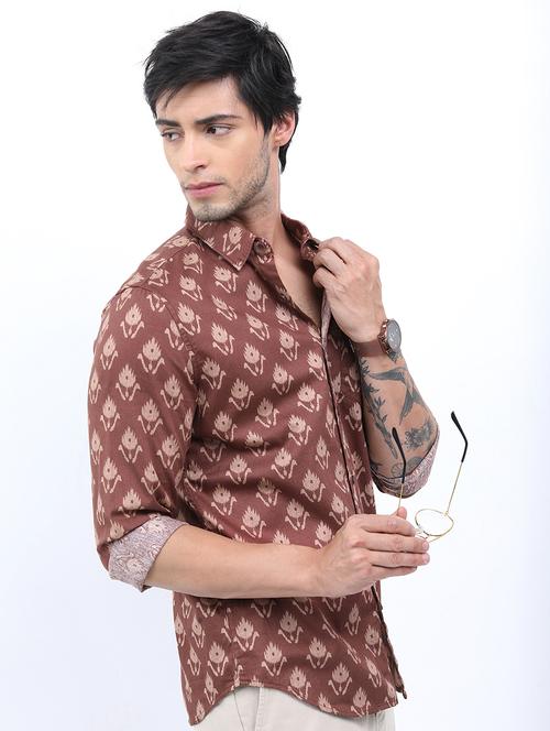 men printed collared casual shirt - 21486974 - Standard Image - 0