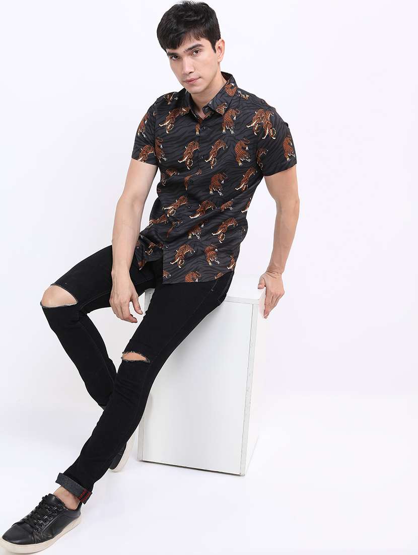 men printed collared casual shirt - 21487059 -  Standard Image - 4