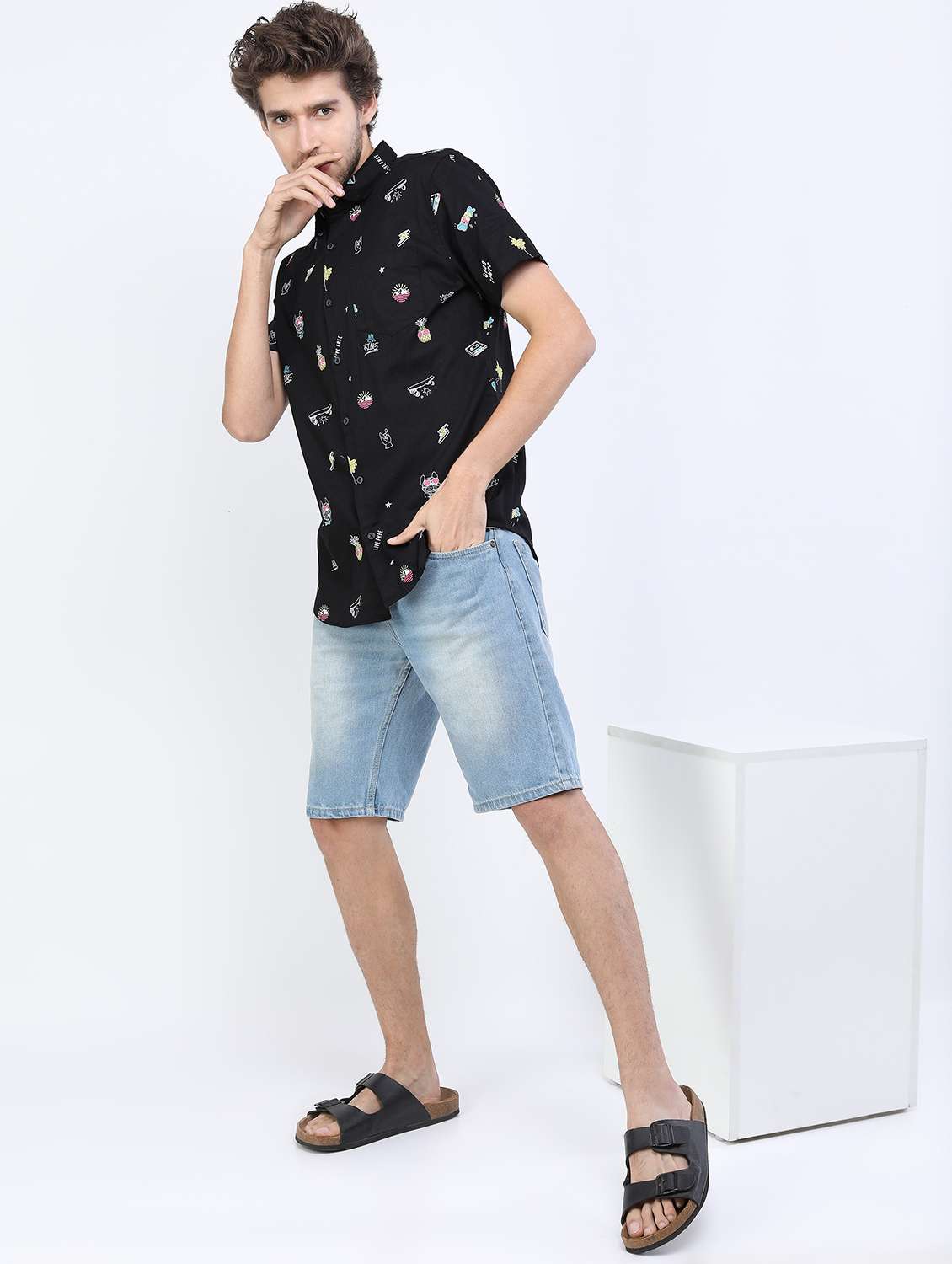 men collared printed casual shirt - 21487106 -  Standard Image - 4