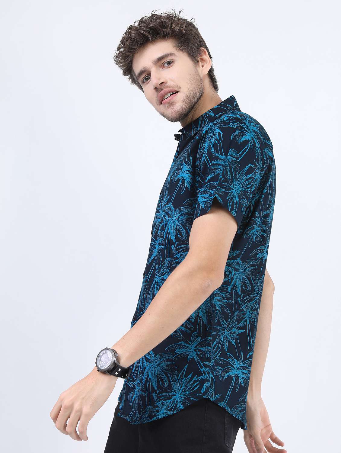 men short sleeved printed casual shirt - 21487165 -  Standard Image - 1