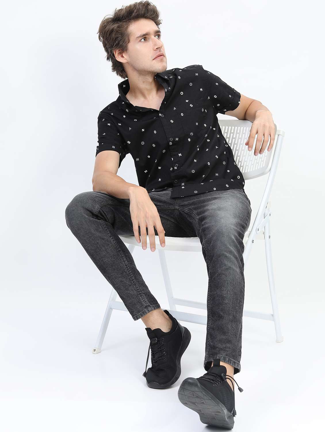 men collared short sleeves casual shirt - 21487181 -  Standard Image - 4