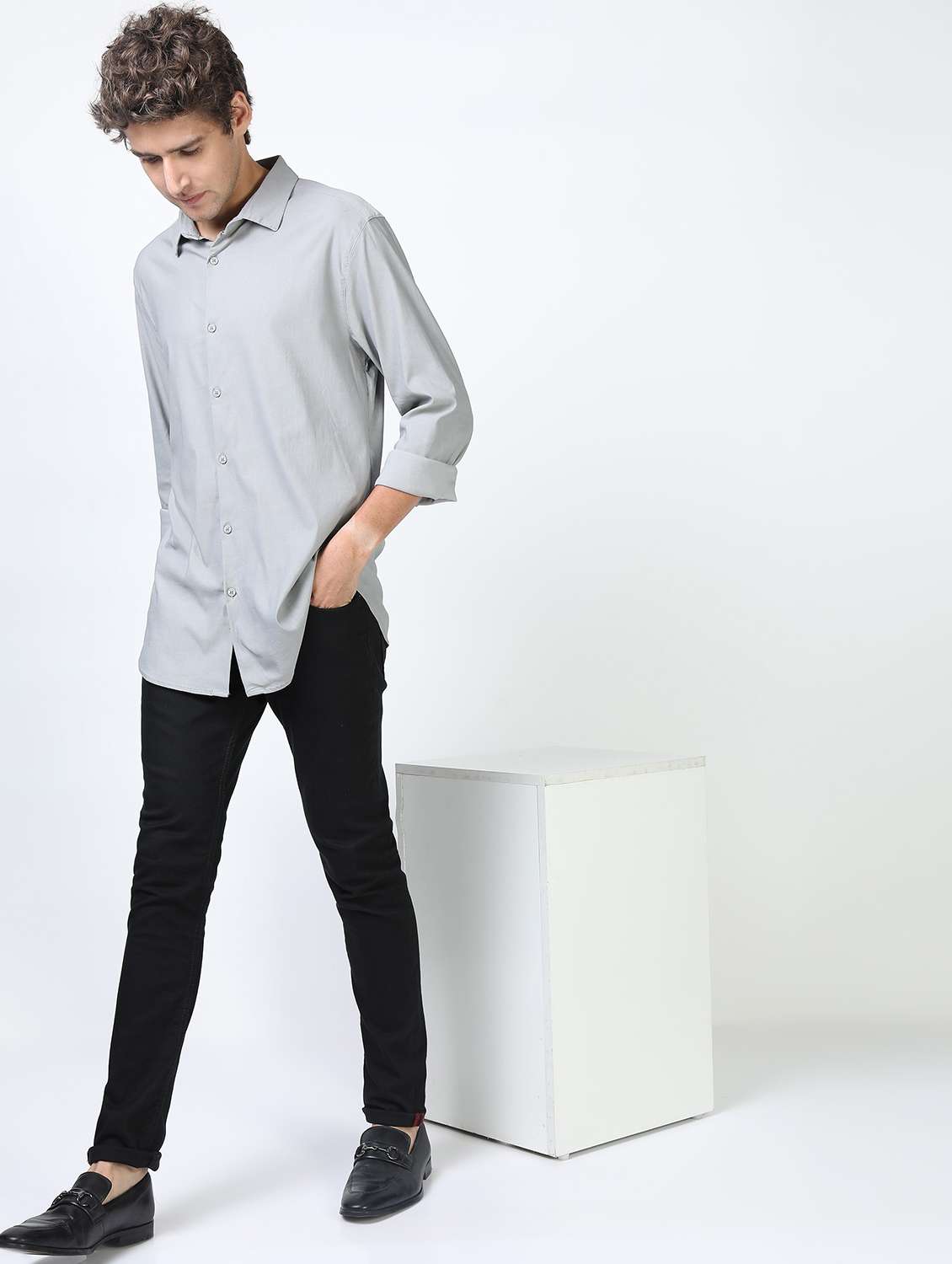 men collared long sleeves casual shirt - 21487216 -  Standard Image - 4