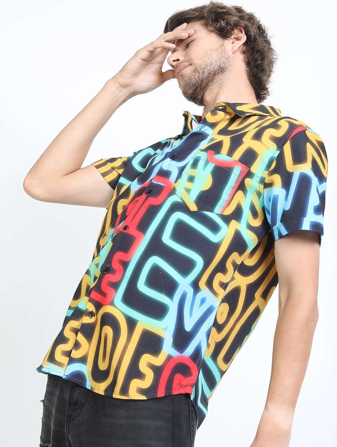 men collared short sleeves casual shirt - 21487225 -  Standard Image - 1