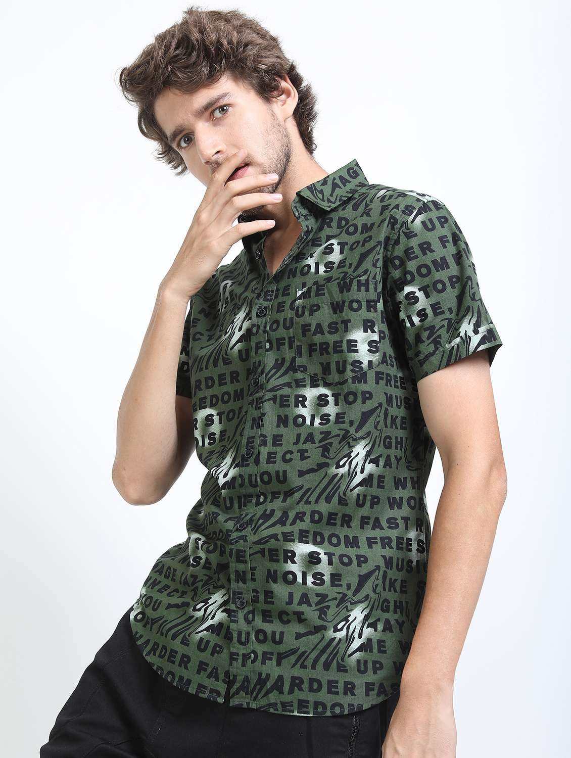 men collared short sleeves casual shirt - 21487247 -  Standard Image - 1