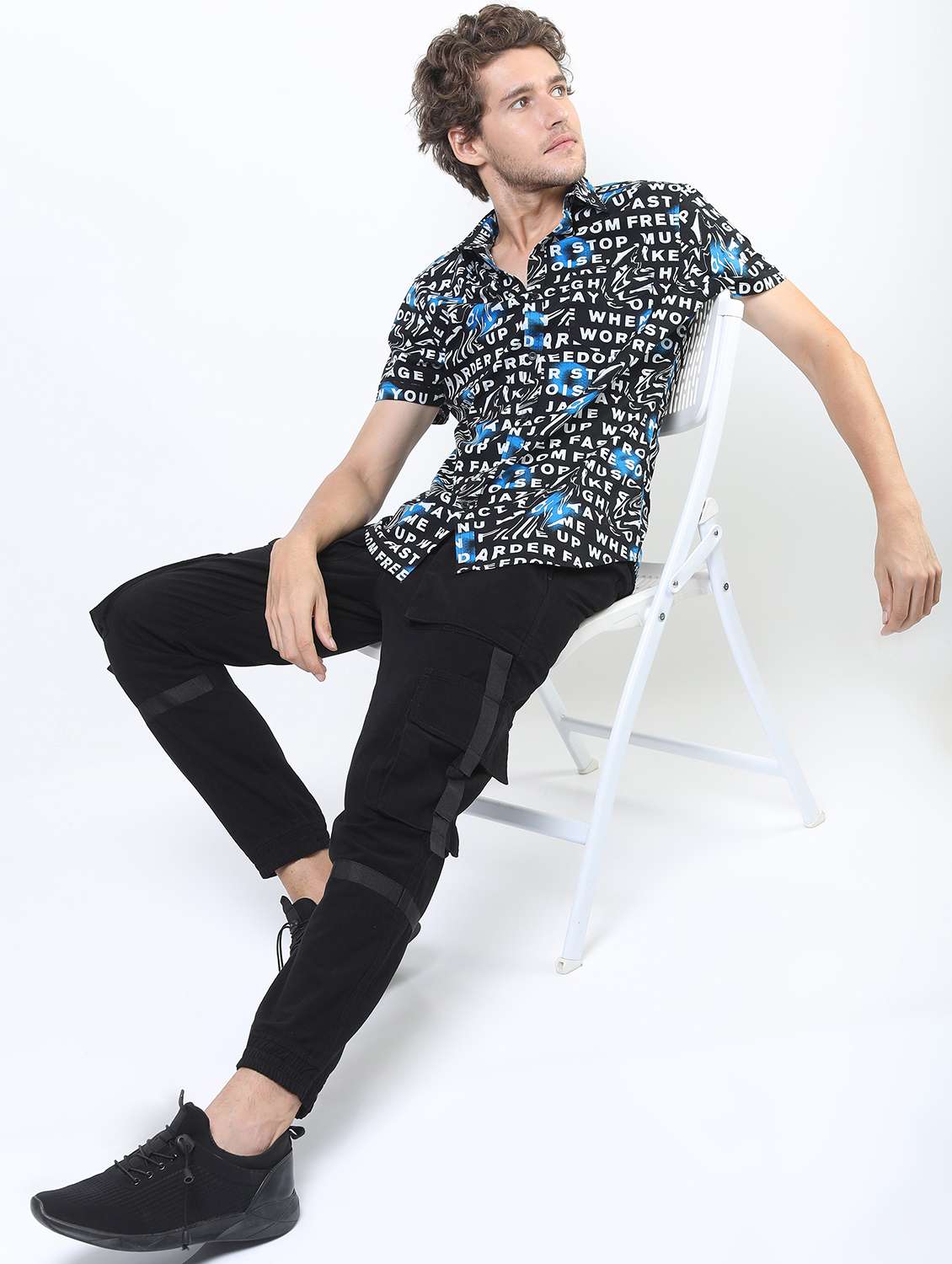 men collared short sleeves casual shirt - 21487248 -  Standard Image - 4