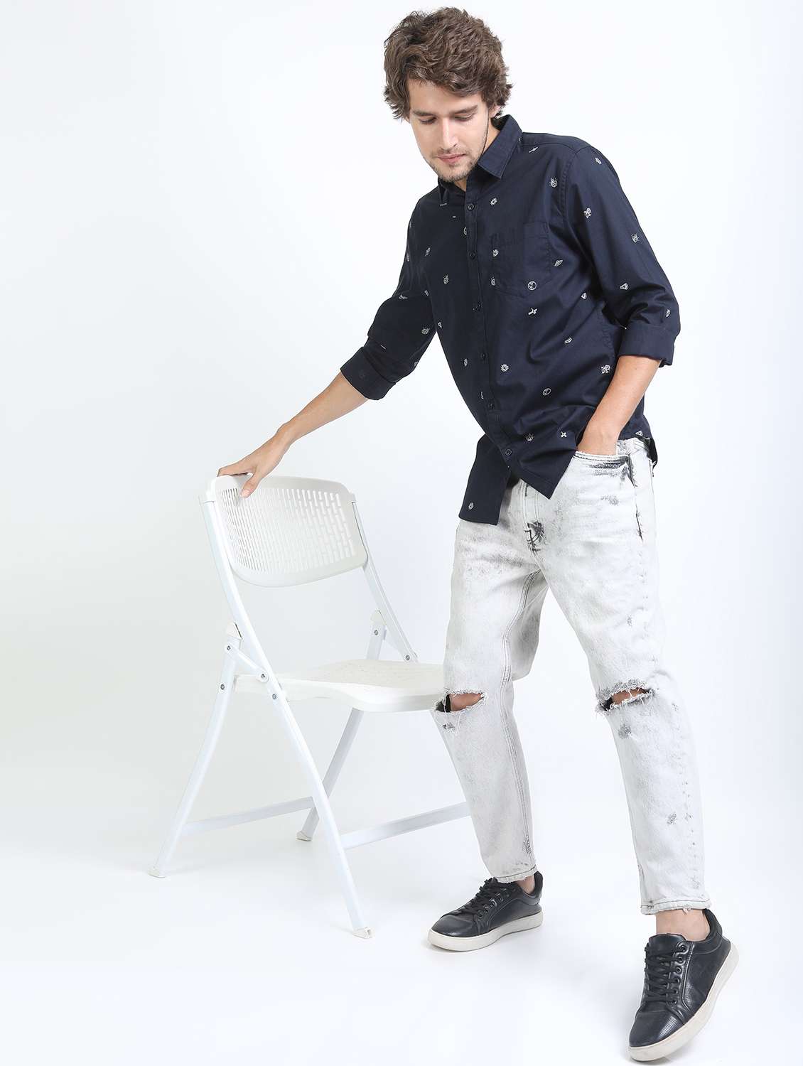 men collared long sleeves casual shirt - 21487269 - Standard Image - 4