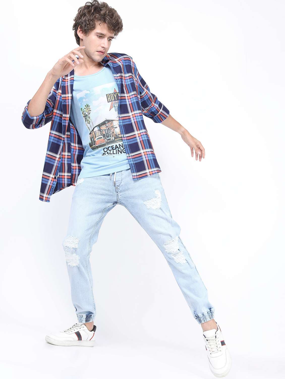 men collared long sleeves casual shirt - 21487276 -  Standard Image - 4