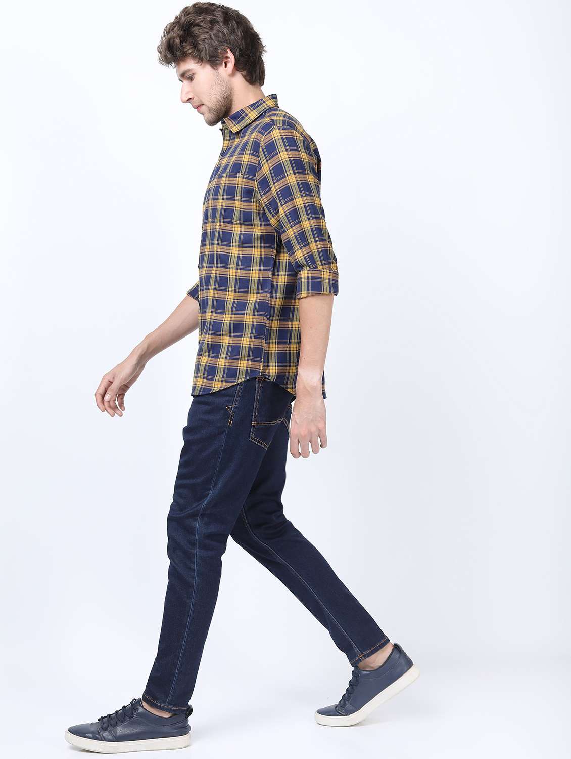 men collared long sleeves casual shirt - 21487281 -  Standard Image - 4