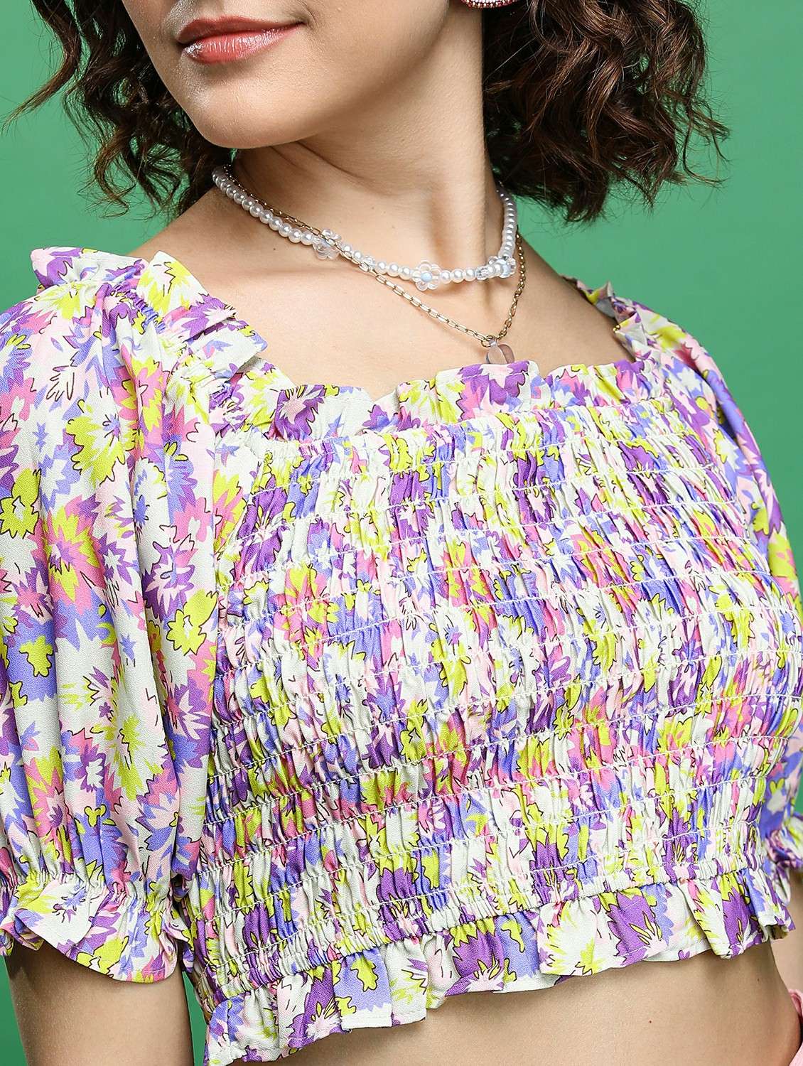 multicolored floral printed crop top - 21487287 -  Standard Image - 4