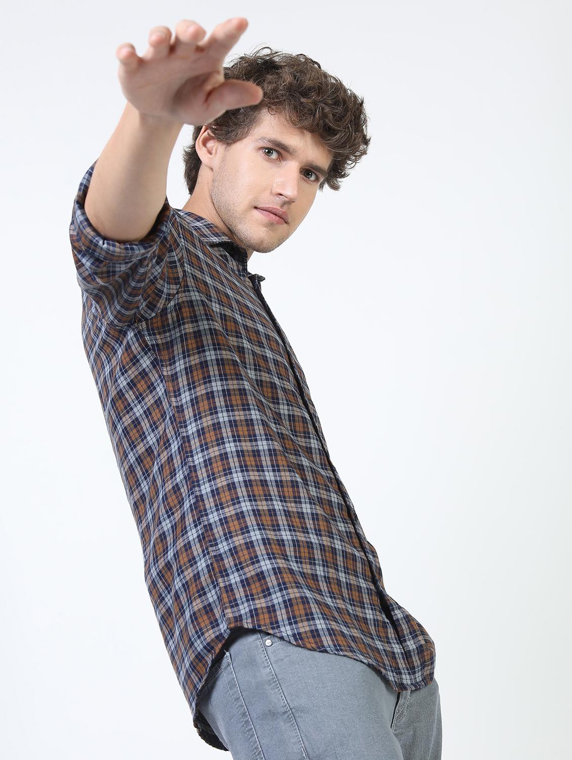 men collared long sleeves casual shirt - 21487325 - Standard Image - 1