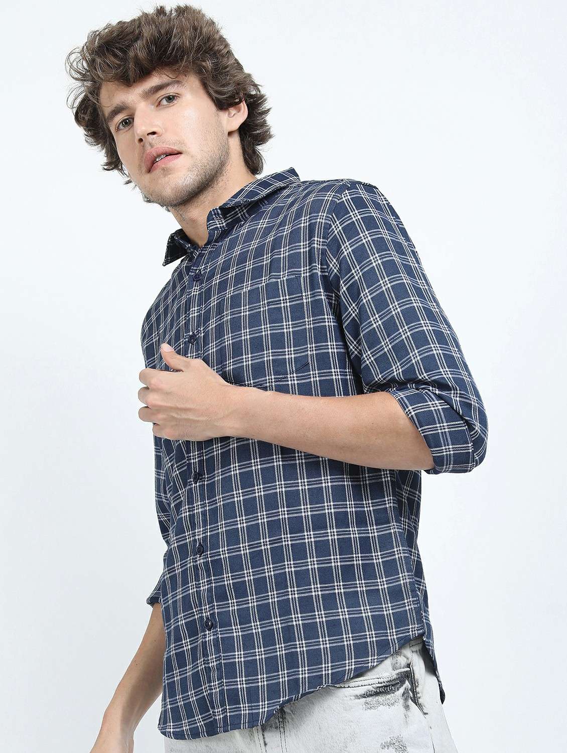 men long sleeved checkered casual shirt - 21487416 -  Standard Image - 1