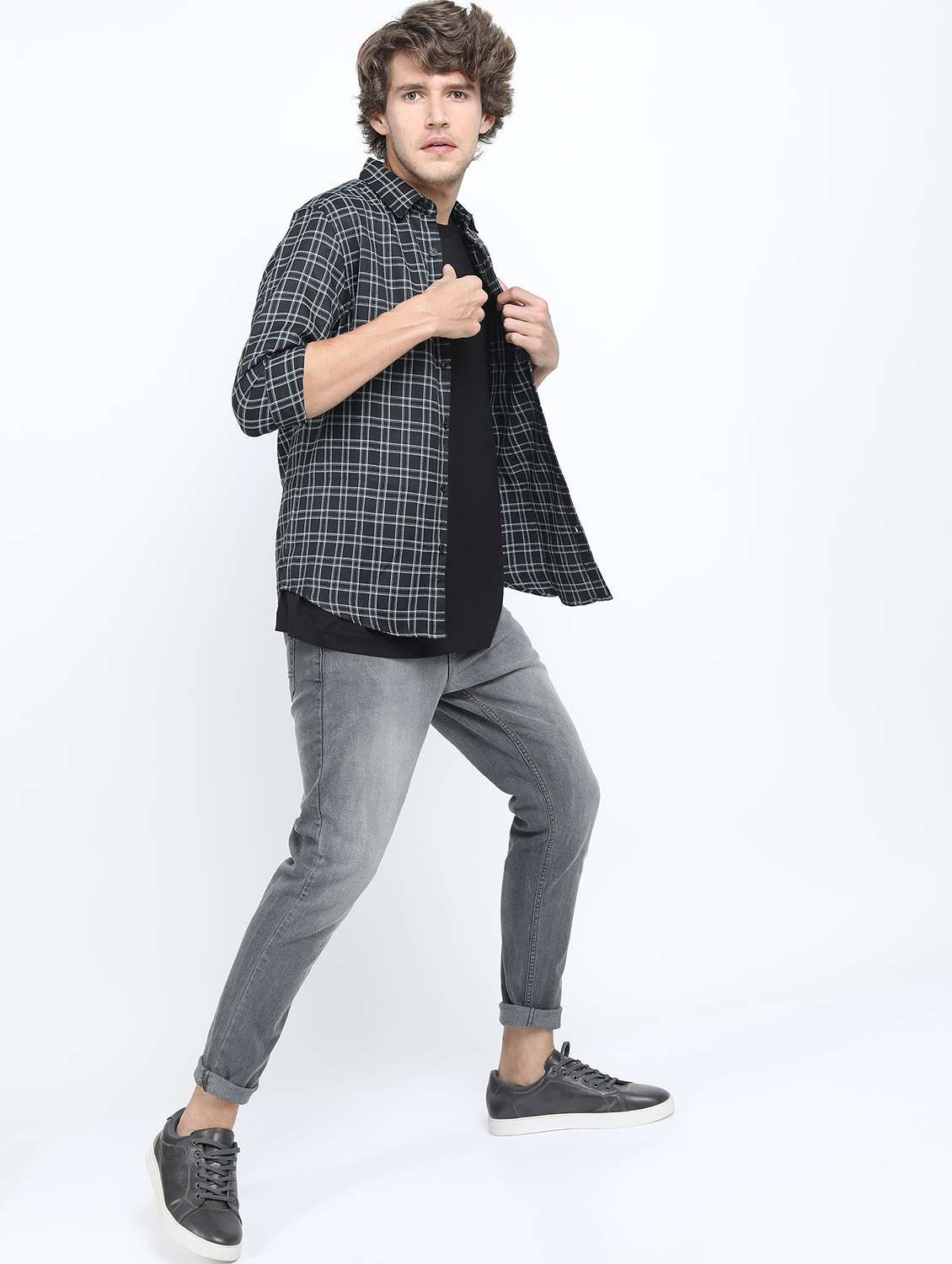 men long sleeved checkered casual shirt - 21487419 -  Standard Image - 4