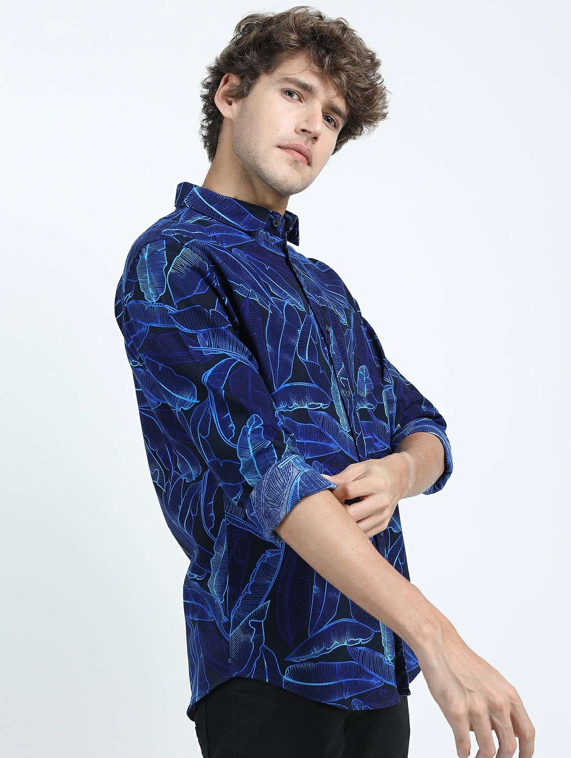 men long sleeved printed casual shirt - 21487469 -  Standard Image - 1