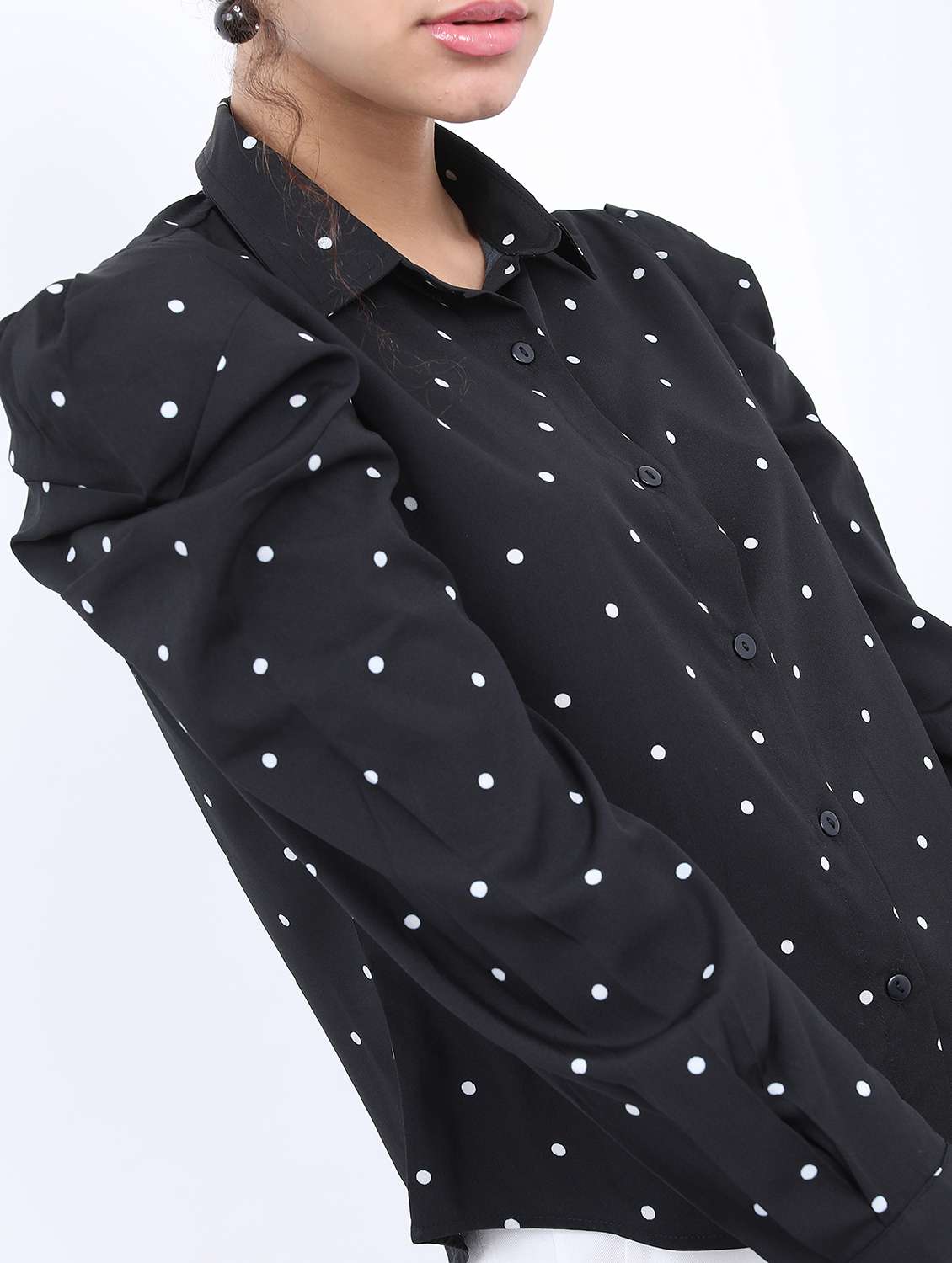 black polka dot printed crop top - 21487505 -  Standard Image - 4