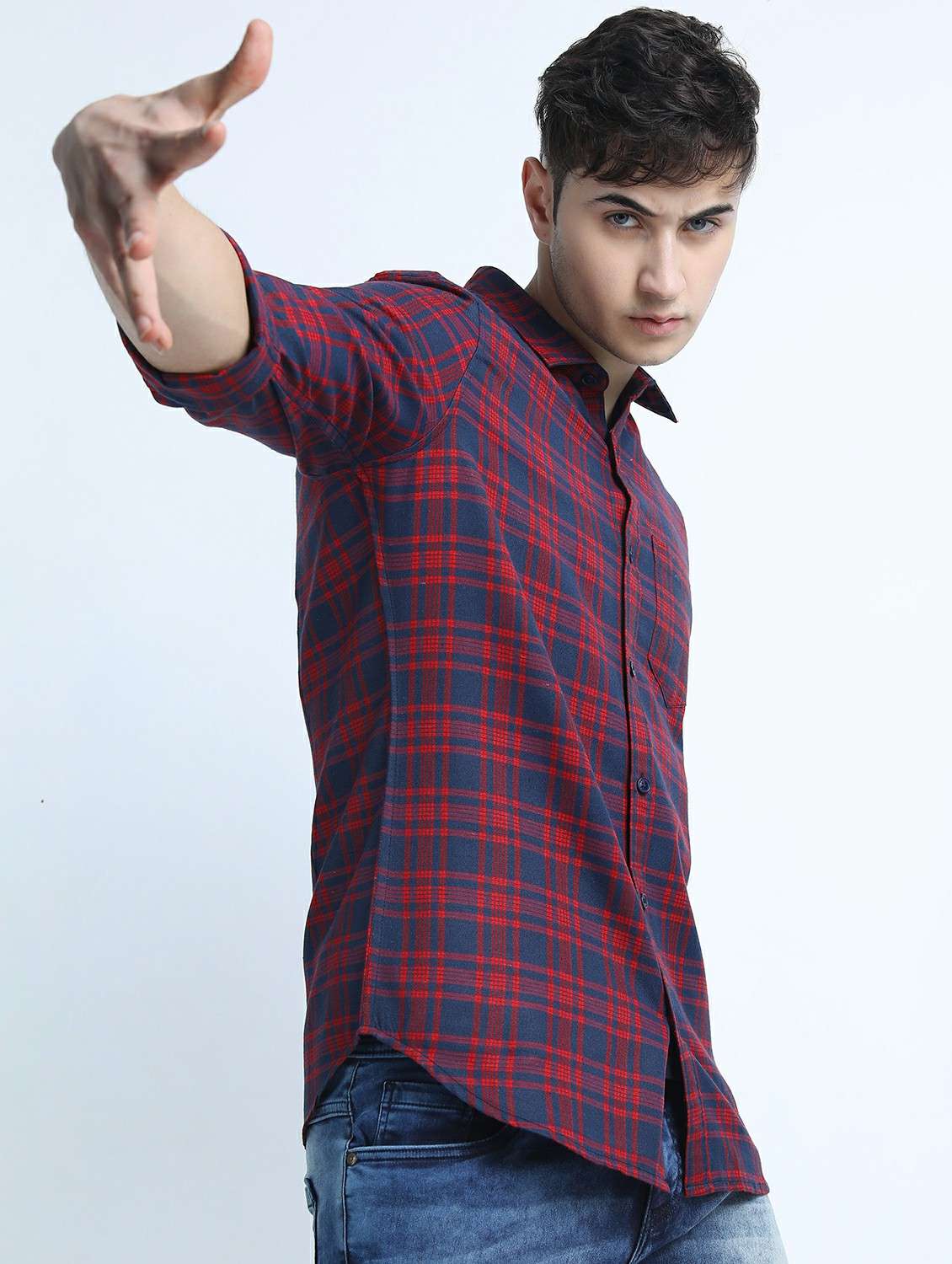 men long sleeved checkered casual shirt - 21487535 -  Standard Image - 1