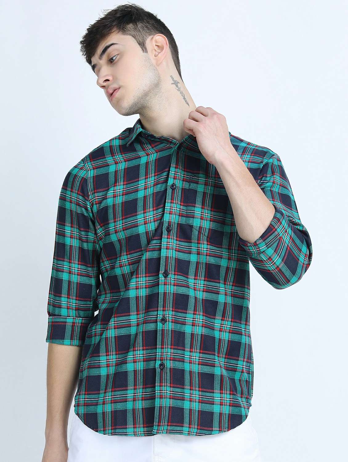 men long sleeved checkered casual shirt