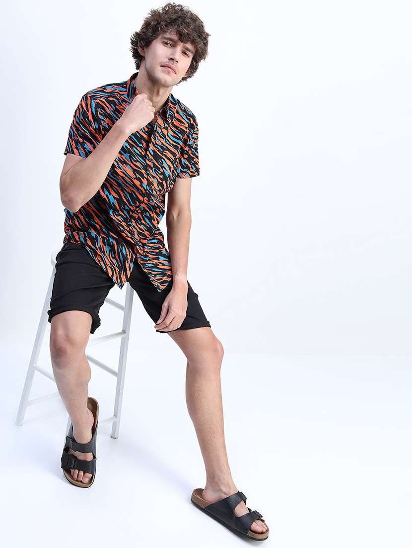 men collared printed casual shirt - 21487554 -  Standard Image - 4