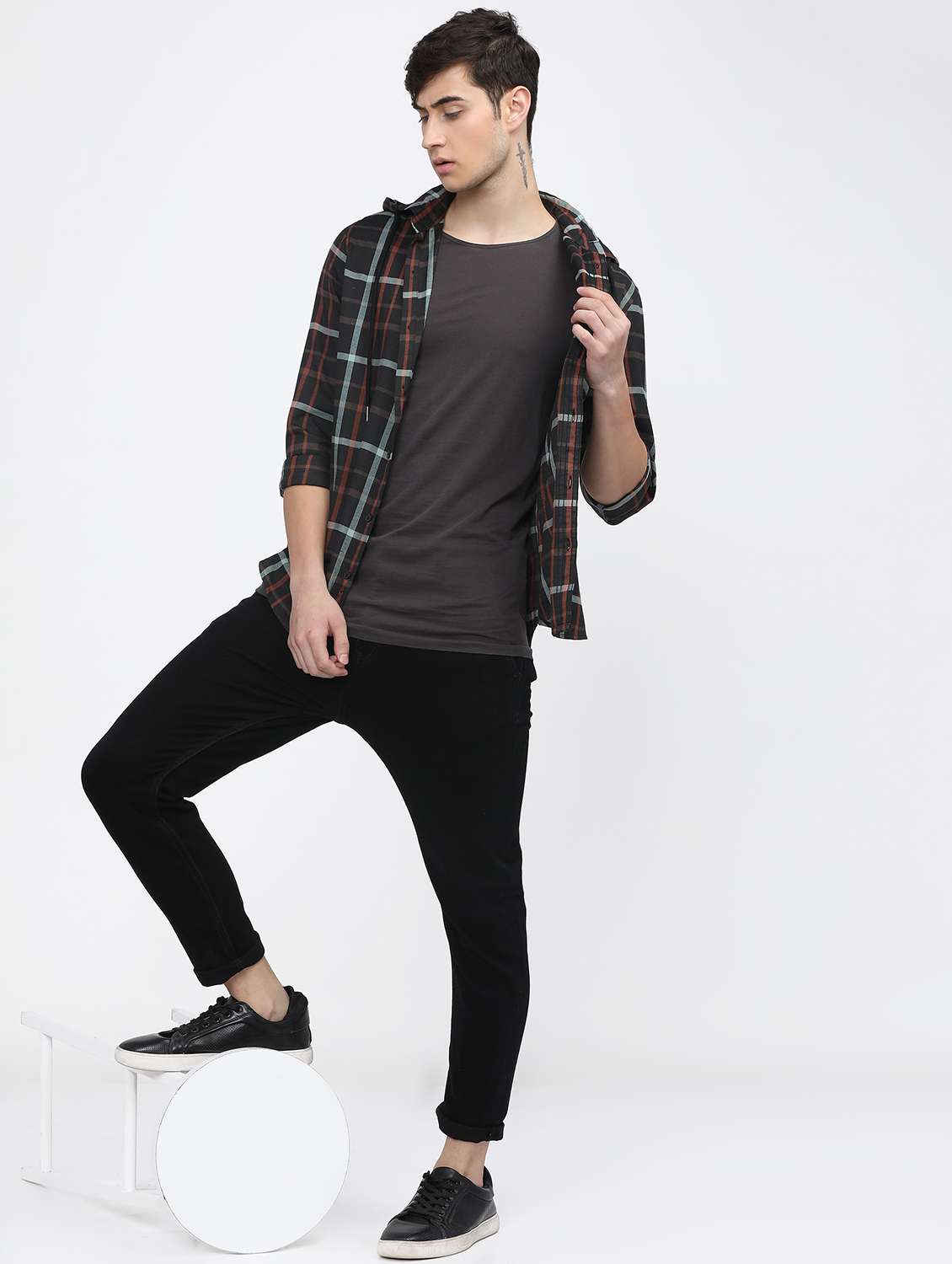 men hooded checks casual shirt - 21487588 -  Standard Image - 4