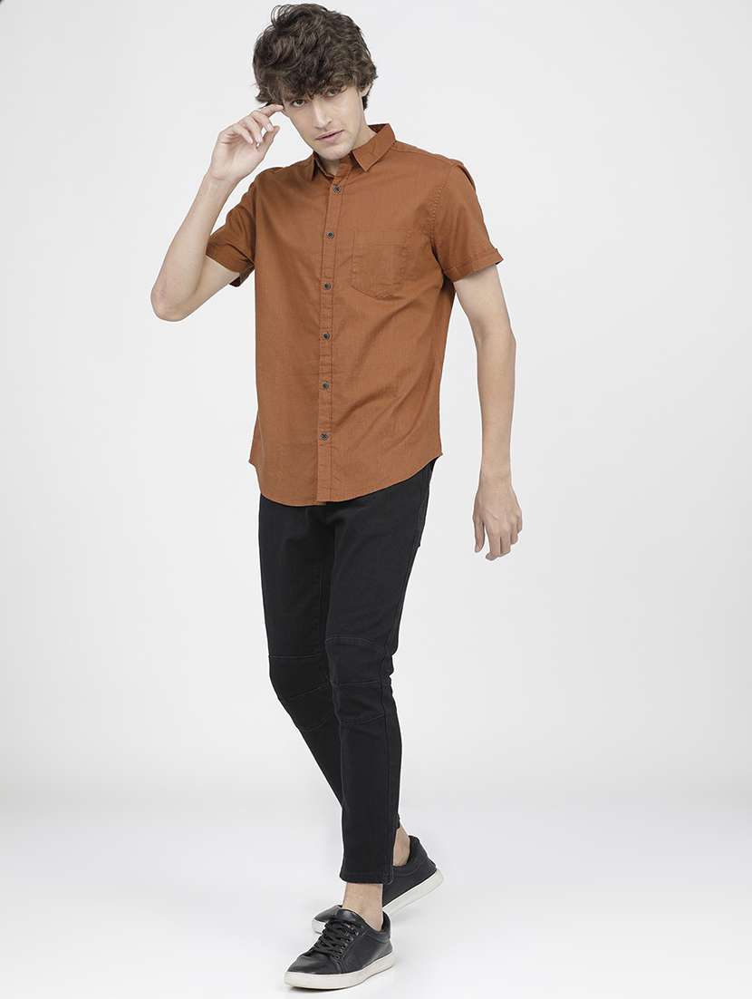 men collared short sleeves casual shirt - 21487708 -  Standard Image - 4