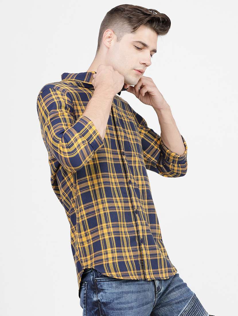 men long sleeved checkered casual shirt - 21487942 -  Standard Image - 1