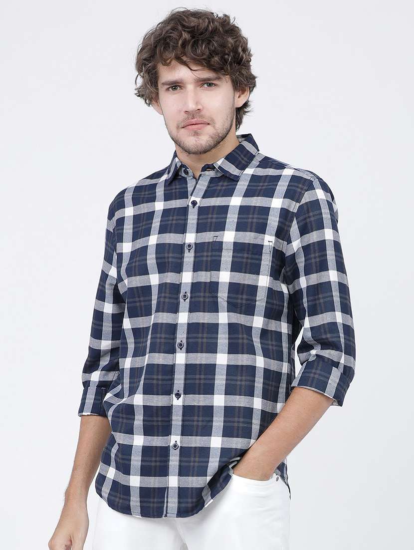 men long sleeved checkered casual shirt - 21487944 -  Standard Image - 1