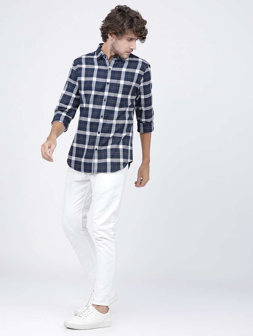 men long sleeved checkered casual shirt - 21487944 -  Standard Image - 4