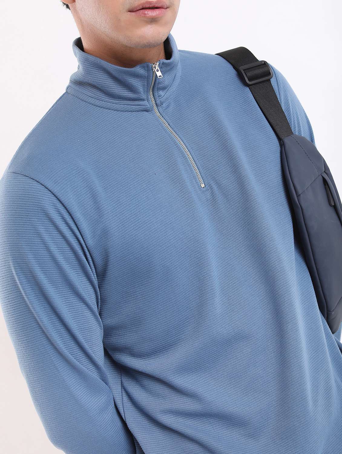 men long sleeved solid t-shirt - 21488006 -  Standard Image - 4