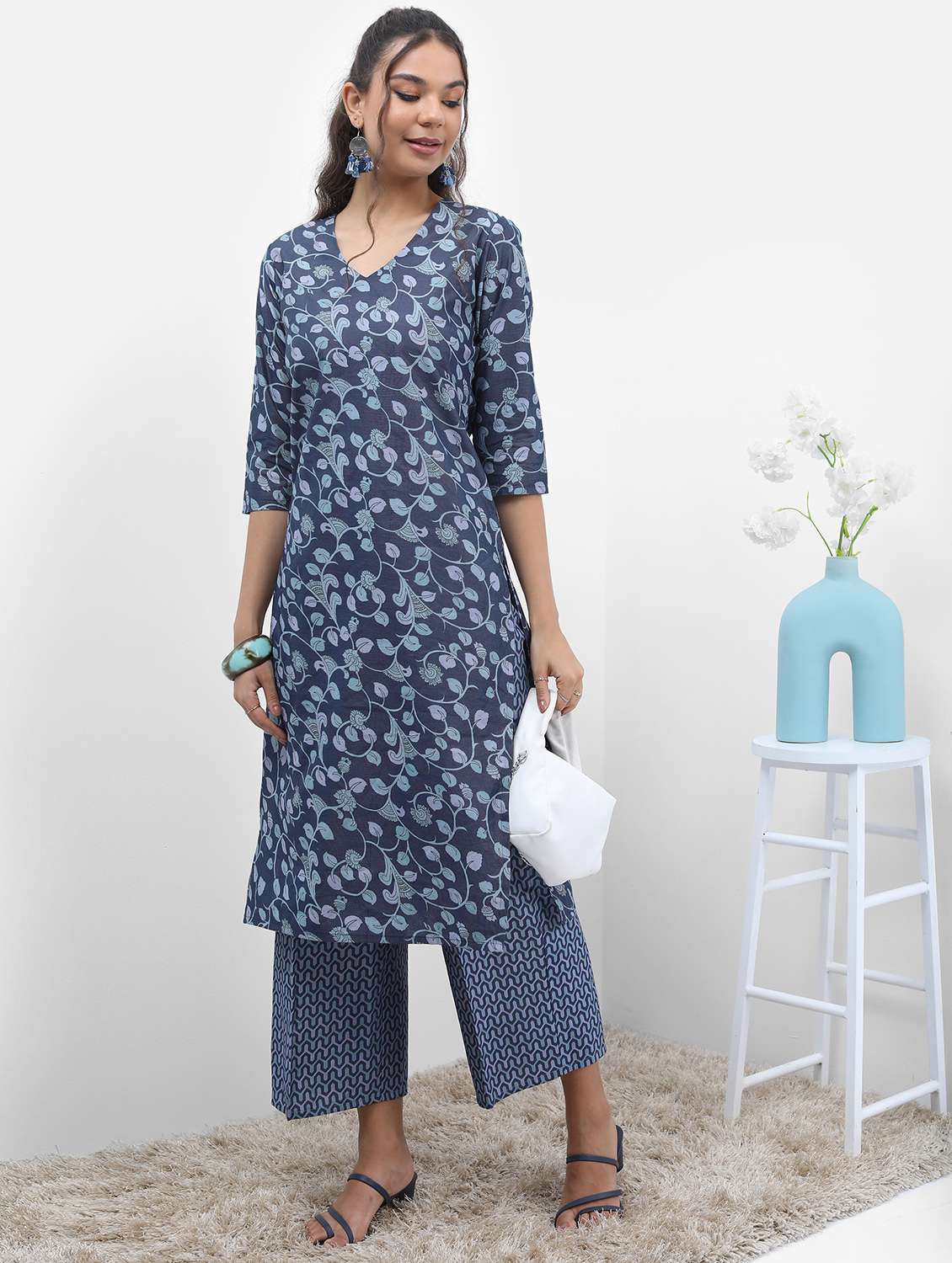 women blue v neck kurta palazzo set - 21488135 -  Standard Image - 1