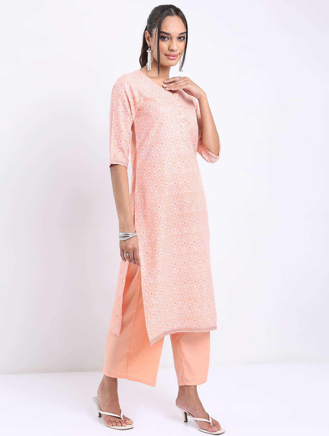 women peach printed kurta palazzo set with dupatta - 21488152 -  Standard Image - 1