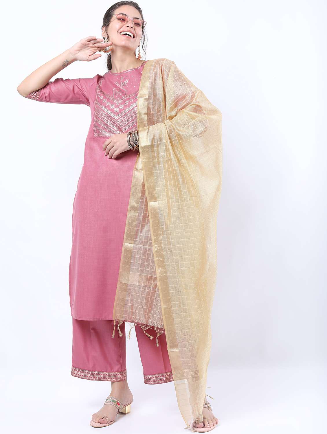 women pink kurta palazzo set with dupatta