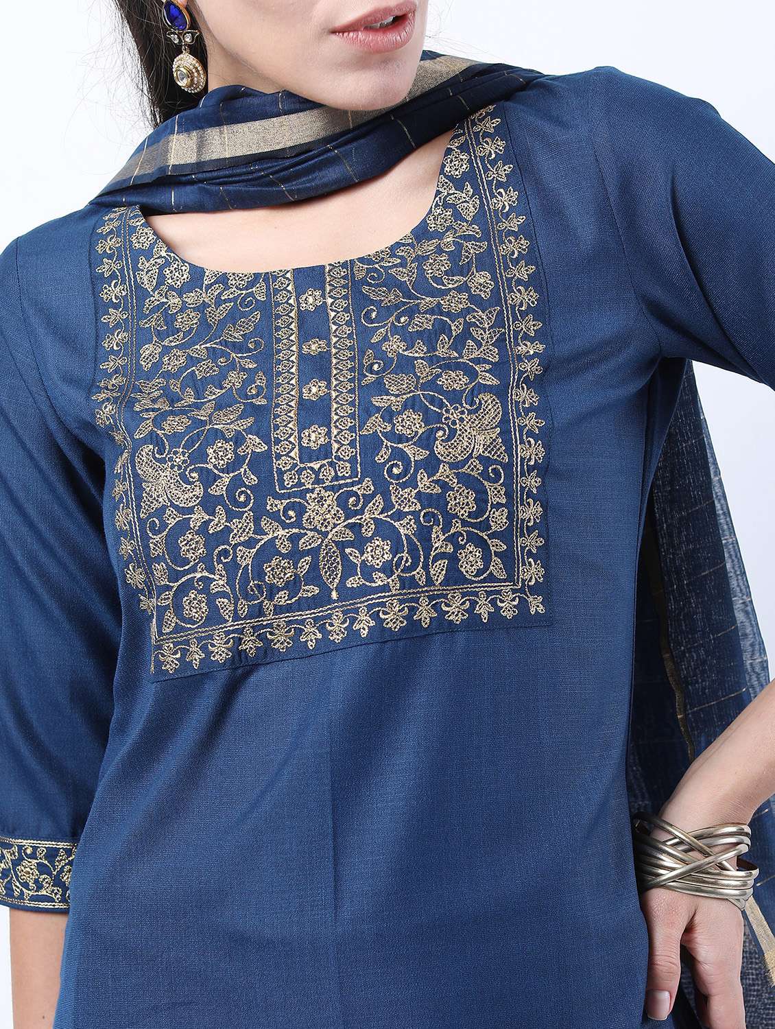 women blue kurta pant set with dupatta - 21488397 -  Standard Image - 4