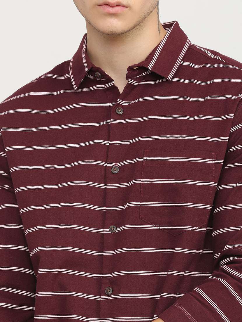 men striped casual shirt - 21488524 -  Standard Image - 4