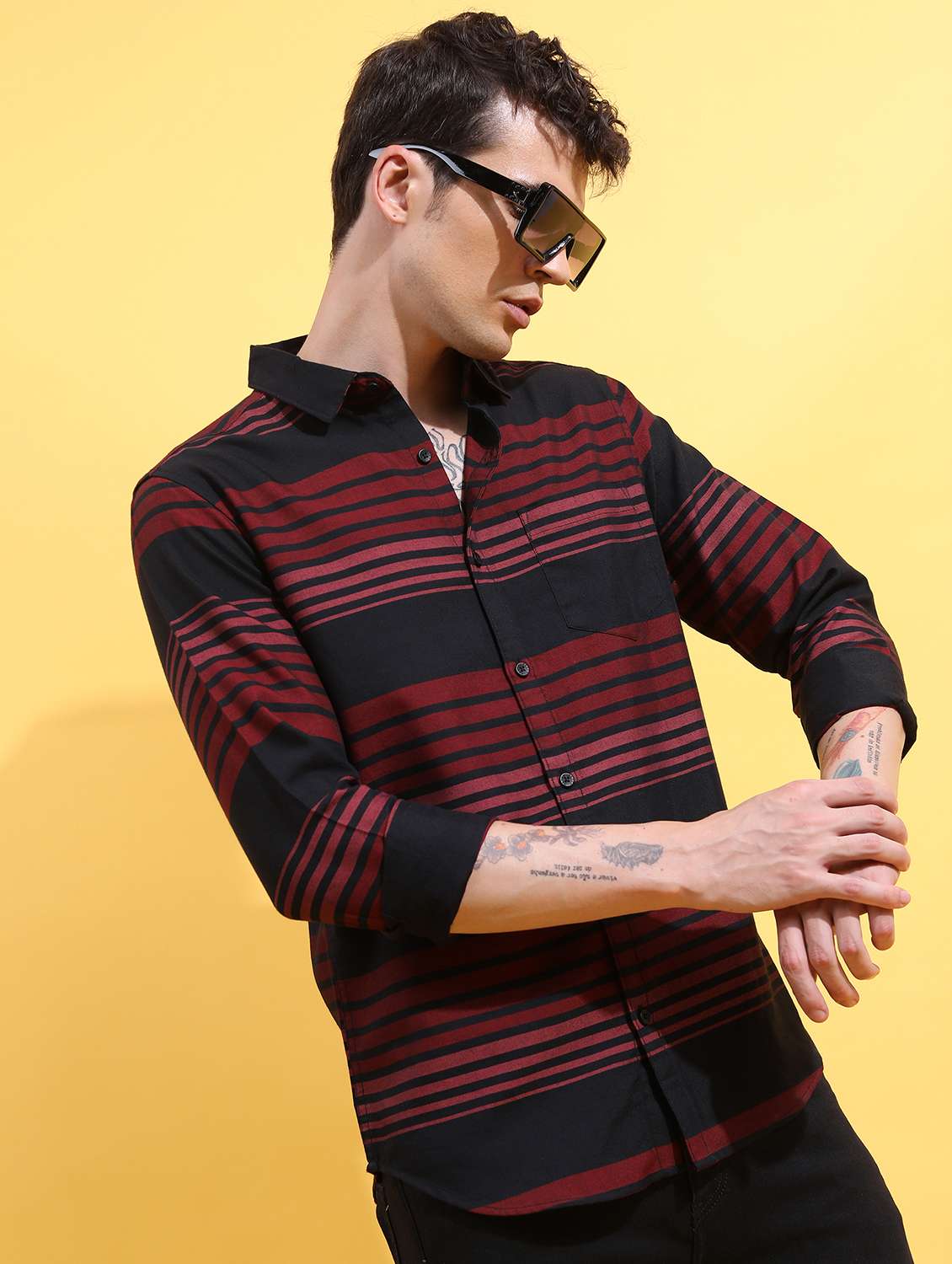 men striped casual shirt - 21488580 -  Standard Image - 1