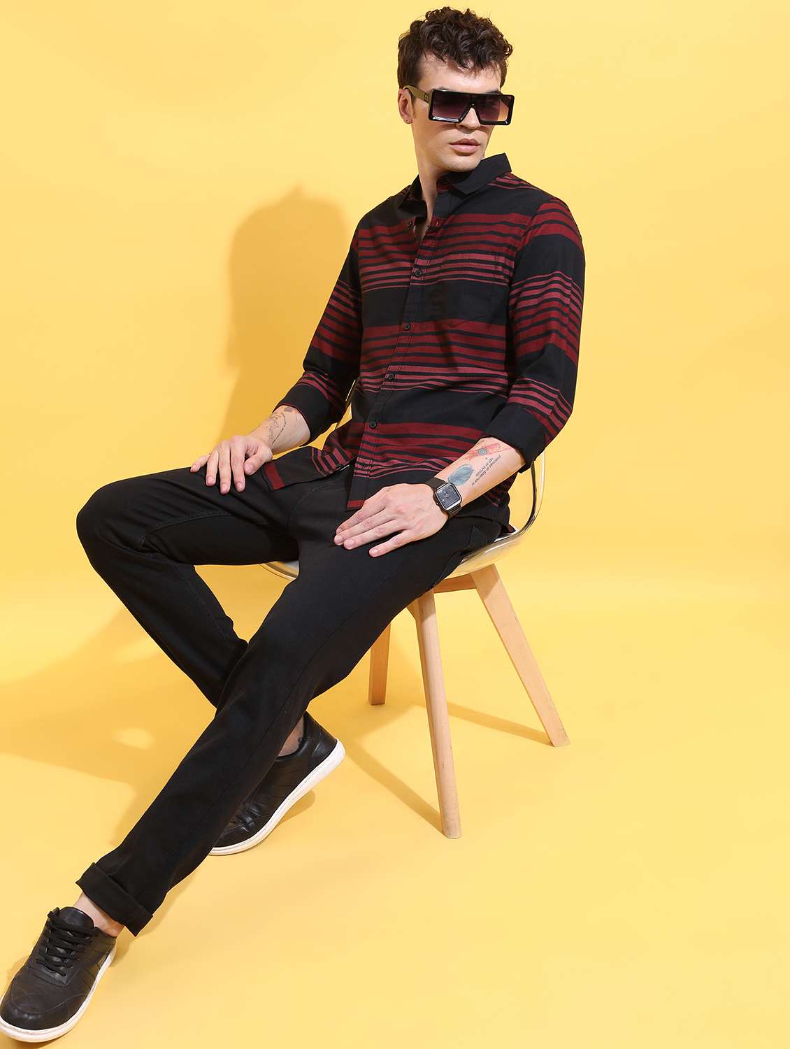 men striped casual shirt - 21488580 -  Standard Image - 4