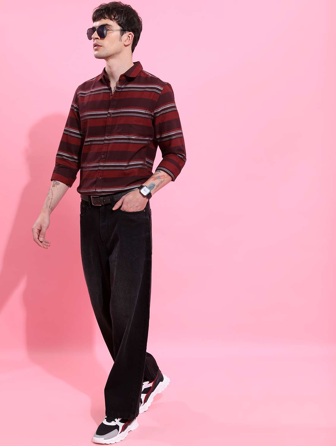 men striped casual shirt - 21488599 -  Standard Image - 4