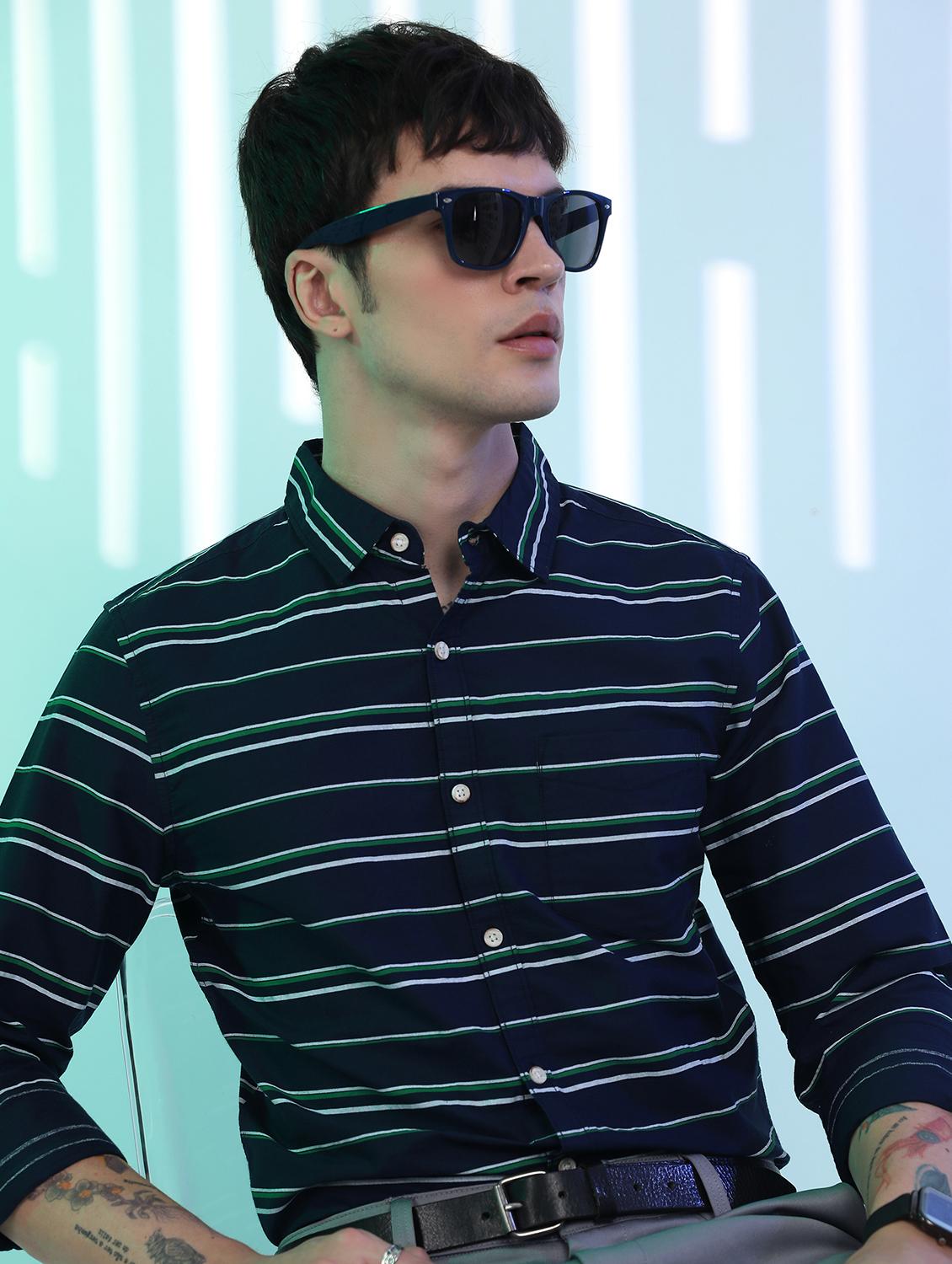 men striped casual shirt - 21488622 - Standard Image - 1