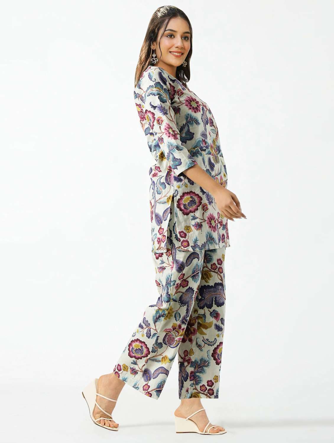 women multi color floral kurta palazzo set - 21489074 -  Standard Image - 1