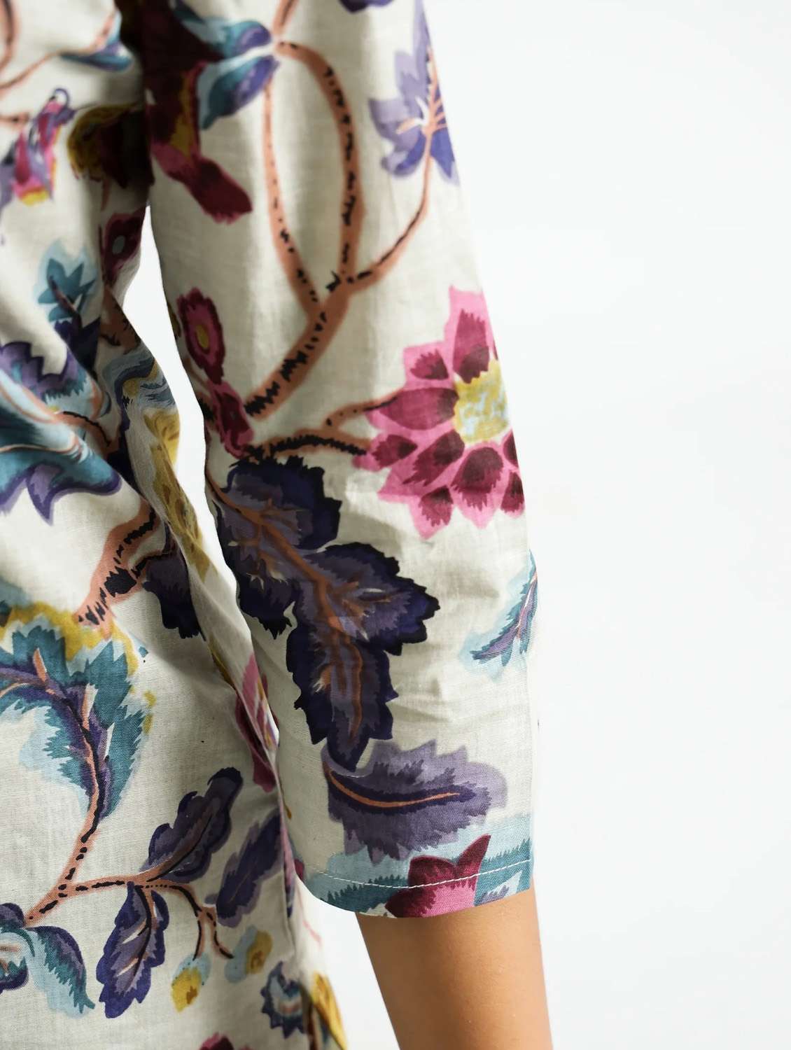 women multi color floral kurta palazzo set - 21489074 -  Standard Image - 4