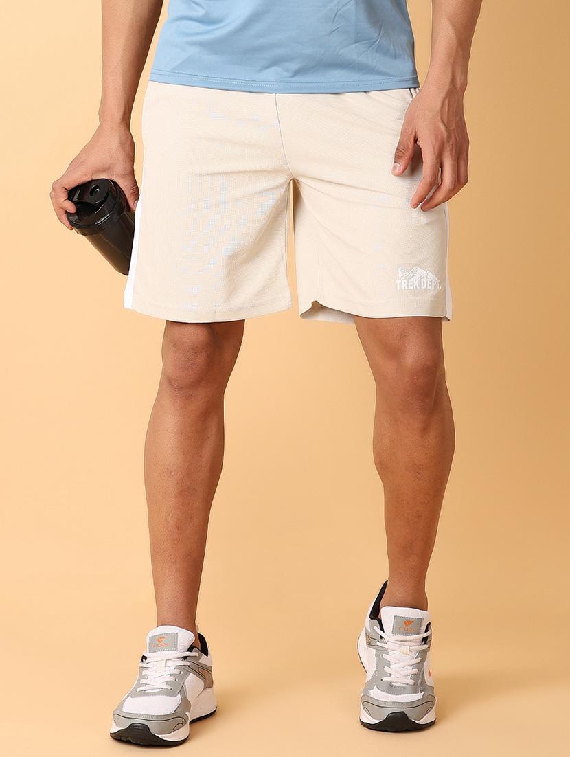 men solids mid rise shorts - 21490093 - Standard Image - 1